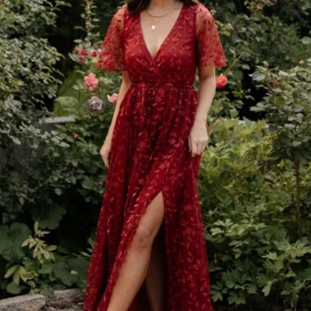 NWT Marseille Embossed Maxi Dress - Red